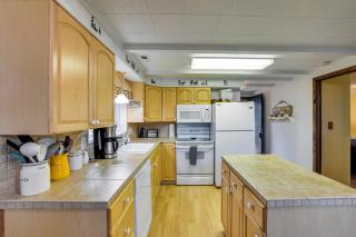 Hillside Hideaway Warm and Cozy Terrace Lakes Cabin - Crouch - 3