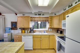 Hillside Hideaway Warm and Cozy Terrace Lakes Cabin - Crouch - 2