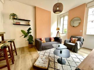 Agathoise by Yumē - Toulouse - 0