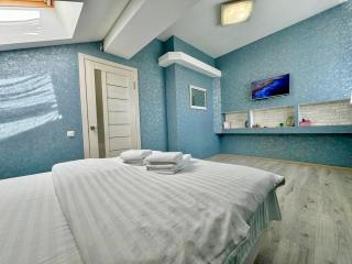 ApartPoltava Ексклюзивна МАНСАРДА з виходом на дах, НОВОБУДОВА, LED ДЗЕРКАЛО Корпусний парк - Poltava - 8