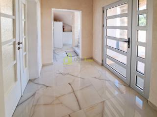 Villa Dobra Voda - 1