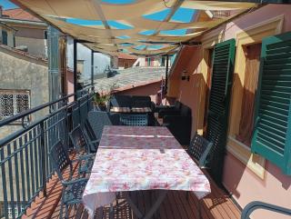 DELIZIOSO ATTICO CON AMPIO TERRAZZO e GARAGE A DUE PASSI DAL MARE e DALLE CINQUETERRE LT-0485 - Levanto - 7