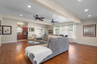 3BR Retreat in St Pete Close to Beaches - Redington Shores - 8