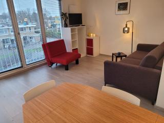 Bright room with kitchen - 8