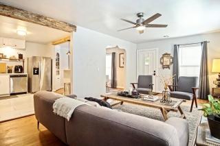 Spacious 3br Family Haven Near Plaza District #c1 - Oklahoma City - 2
