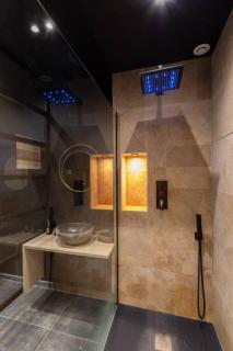 Le Pont des Amoureux Jacuzzi Wifi - 5