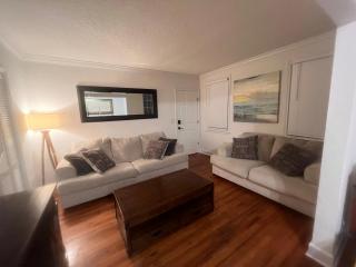 The Beach Retreat - 4