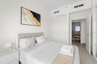 Chic 1 BR apartment at Golfville - Dubái - 3