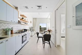 Chic 1 BR apartment at Golfville - Dubái - 7
