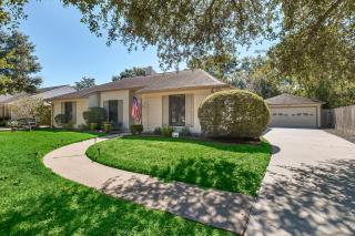 5BR 3,5BA Pool, Sauna, Game Room, Bar - Houston - 5