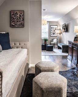 Red Robin Rentals - Wicker Park - 5