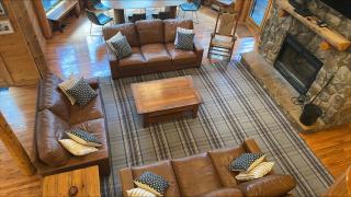 Grand Chestnut Lodge - 1