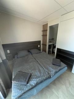 Bungalow de Luxe, New, Top-of-the-range amenities, Air conditioning, Jacuzzi and Sea view - Saint-Raphaël - 1