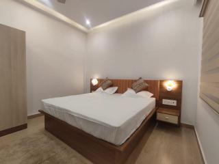THE TRIBHUVAN RESIDENCY 300 MTr FROM SHREE RAM MANDIR TAMPLE - Ayodhya - 3