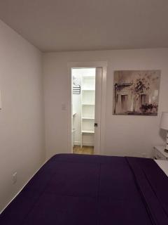 Stylish & Modern 2 Bedroom Suite - Regina - 5