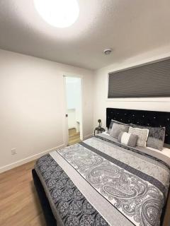 Stylish & Modern 2 Bedroom Suite - 2