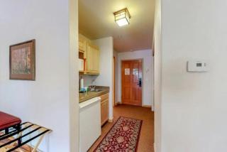Studio Condo At Gateway Lodge In Keystone - 4