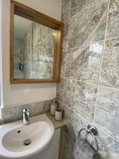 Luxury One Bedroom Apartment in Borehamwood-Free Parking - Borehamwood - 6