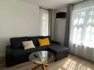 Luxury One Bedroom Apartment in Borehamwood-Free Parking - Borehamwood - 1