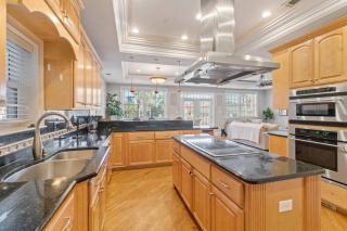 Unique 7-BR Entire Home Near Downtown Tybee with Private Pool - 2