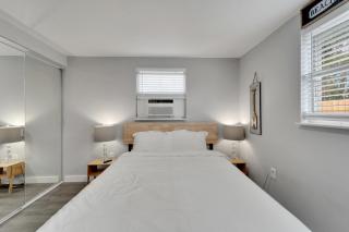 8818 Rocky Creek Drive, Unit B - Tampa - 1