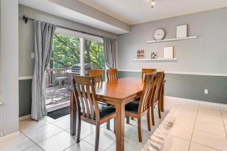 Lovely Austin Home with Deck and Greenbelt Access! - Austin - 5