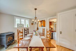 Family-Friendly Retreat in Barre 2 Spacious Decks - 2