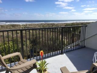 Oceanfront Luxe 3BR in St Augustine Beach - St. Augustine - 9