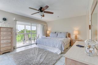 Holmes Beach Condo Near Anna Maria Pool Access! - Holmes Beach - 2