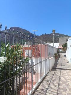 Casa Amena con ampio terrazzo e giardino - Città di Lipari - 2