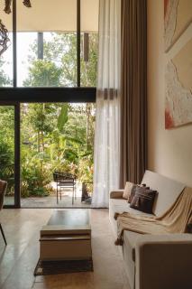 Luxury Jungle Loft with Gym, Pools and Rooftop Terrace - 4