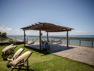 Casa com 5 suítes, sauna, piscina e área gourmet - Francês - 2