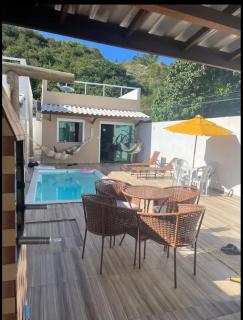 Casa com piscina. A 5 minutos da praia de Jauá - 0