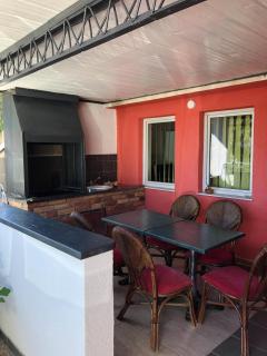 Apartmani CESARICA - Karlobag - 7