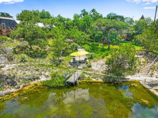 Creekside Vista Escape - Cabin - Wimberley - 0