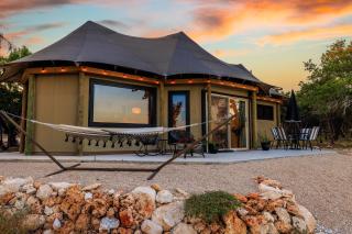 The Palace at Mystic Hills Ranch - Fischer - 0