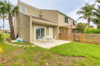 Fort Pierce Condo Walk to Beach and State Park! - Fort Pierce - 0