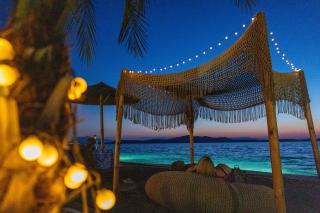 Venus Beach Hotel - 5