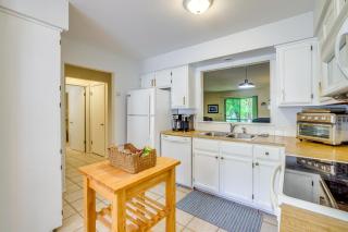 Bella Vista Townhome with Deck Near Back 40 Trail! - Bella Vista - 2