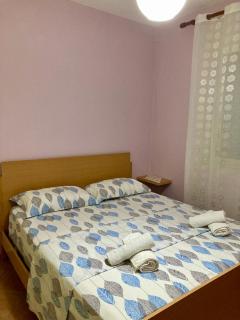 Comfy One-bedroom Flat in Golem, 1BR, 2 Sofas - Golem - 8