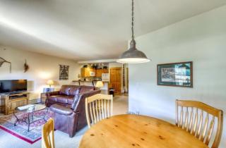 Tenderfoot Lodge 1 Bedroom At The Mountain House Base - 6