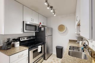 Townhouse | Private Patio | Close to Everything - 2