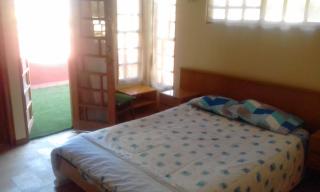 Hermosa Cabaña con piscina, sauna, parrillero y areas verdes - 5