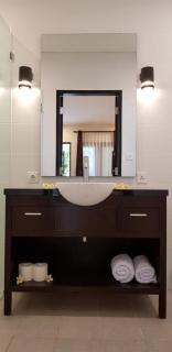 Eddys Cottages & Villa - Legian - 8