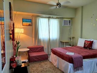 GEM Condotel by JamYatz homestay Amaia Altaraza - Tunkong Manga - 2