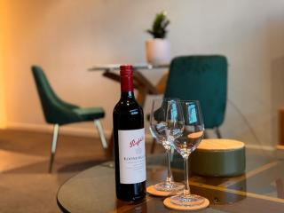 Ideal Quiet 1BR Prahran Apt Near Cafes Transport - 2