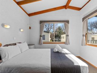Canberra Holiday Village - 7