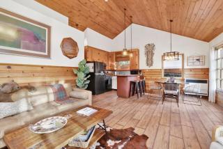 The Nest On Towne Trail - Hot Tub, BBQ, Fire Pit - 4
