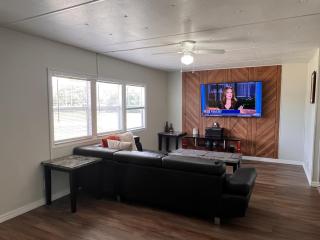 Entire Mobile Home on Nature Land, 10 mins from airport, 20 mins from Disney - 7