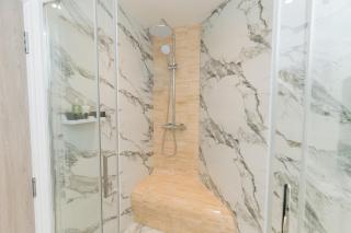 Luxurious 2 Bed Birmingham House Free parking - Sleeps 6 - Birmingham - 2